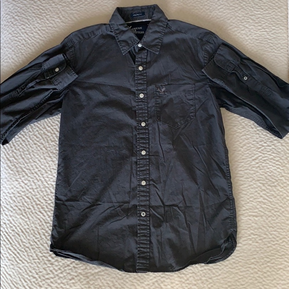AMERICAN EAGLE BUTTON UP LONG SLEEVE